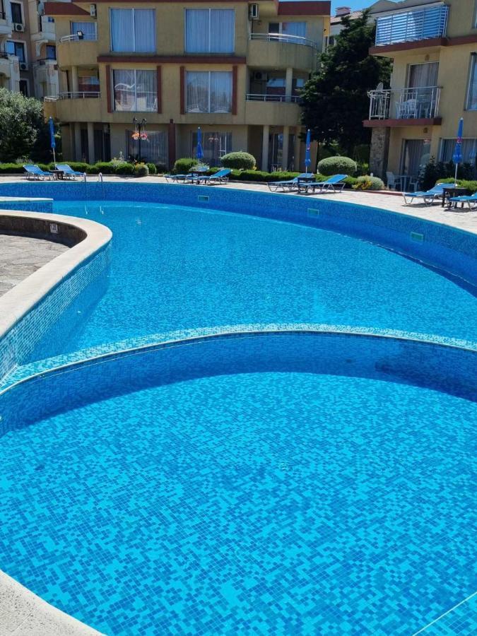 Mappy Holidays Aparthotel Sozopol Exterior photo