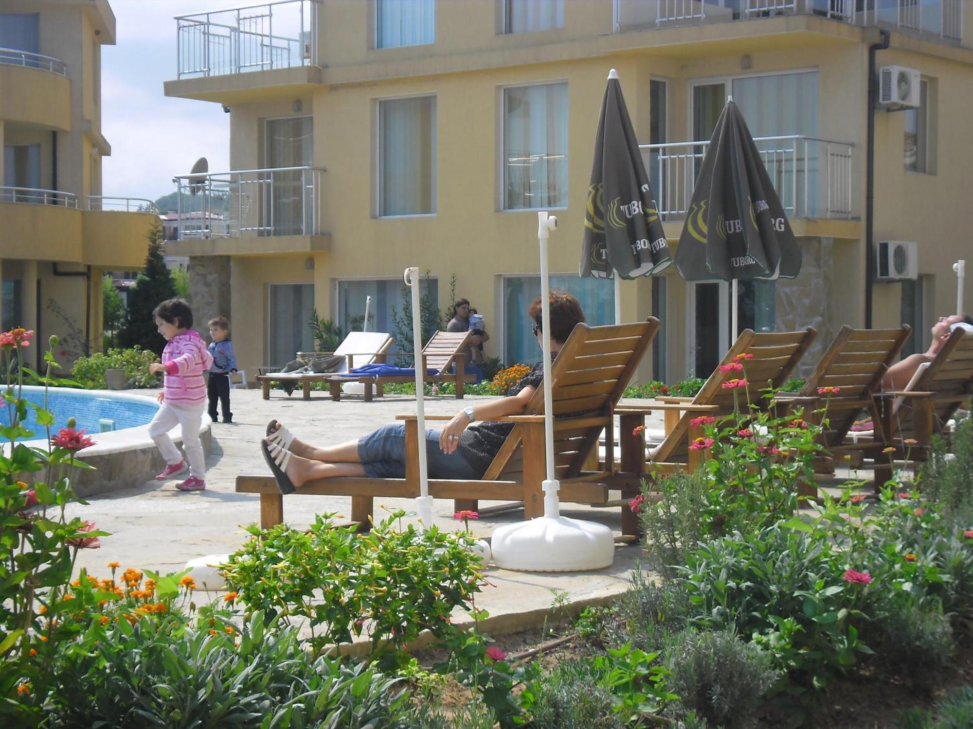 Mappy Holidays Aparthotel Sozopol Exterior photo
