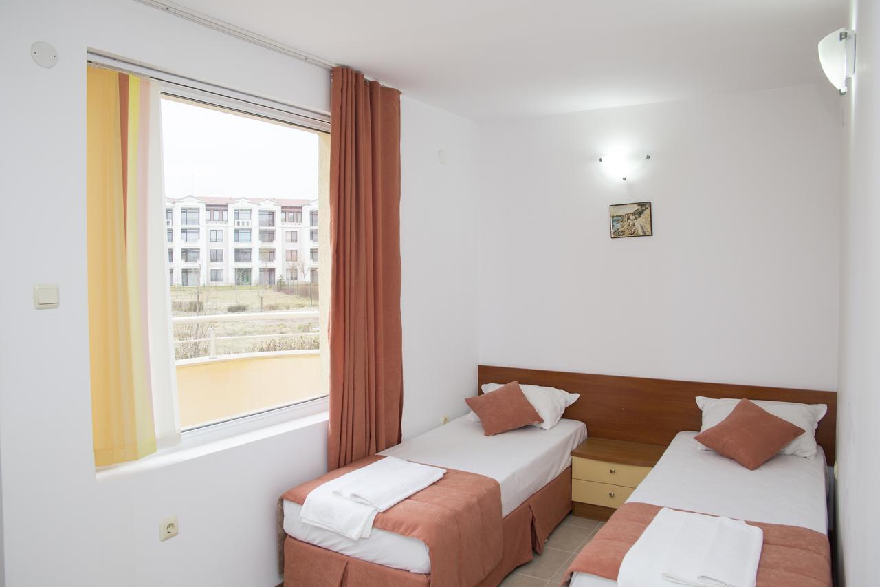 Mappy Holidays Aparthotel Sozopol Exterior photo