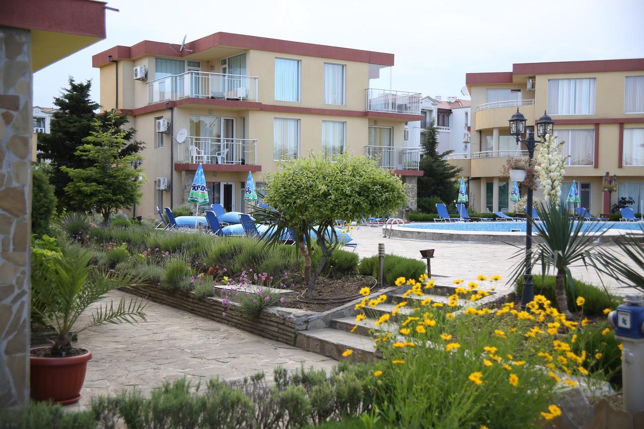 Mappy Holidays Aparthotel Sozopol Exterior photo